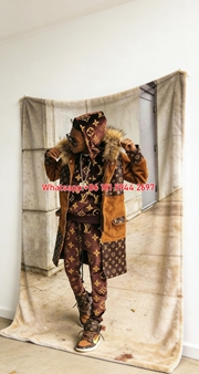 Luxury LV Kids Outfit Flannel Sofa Throw Blanket 464